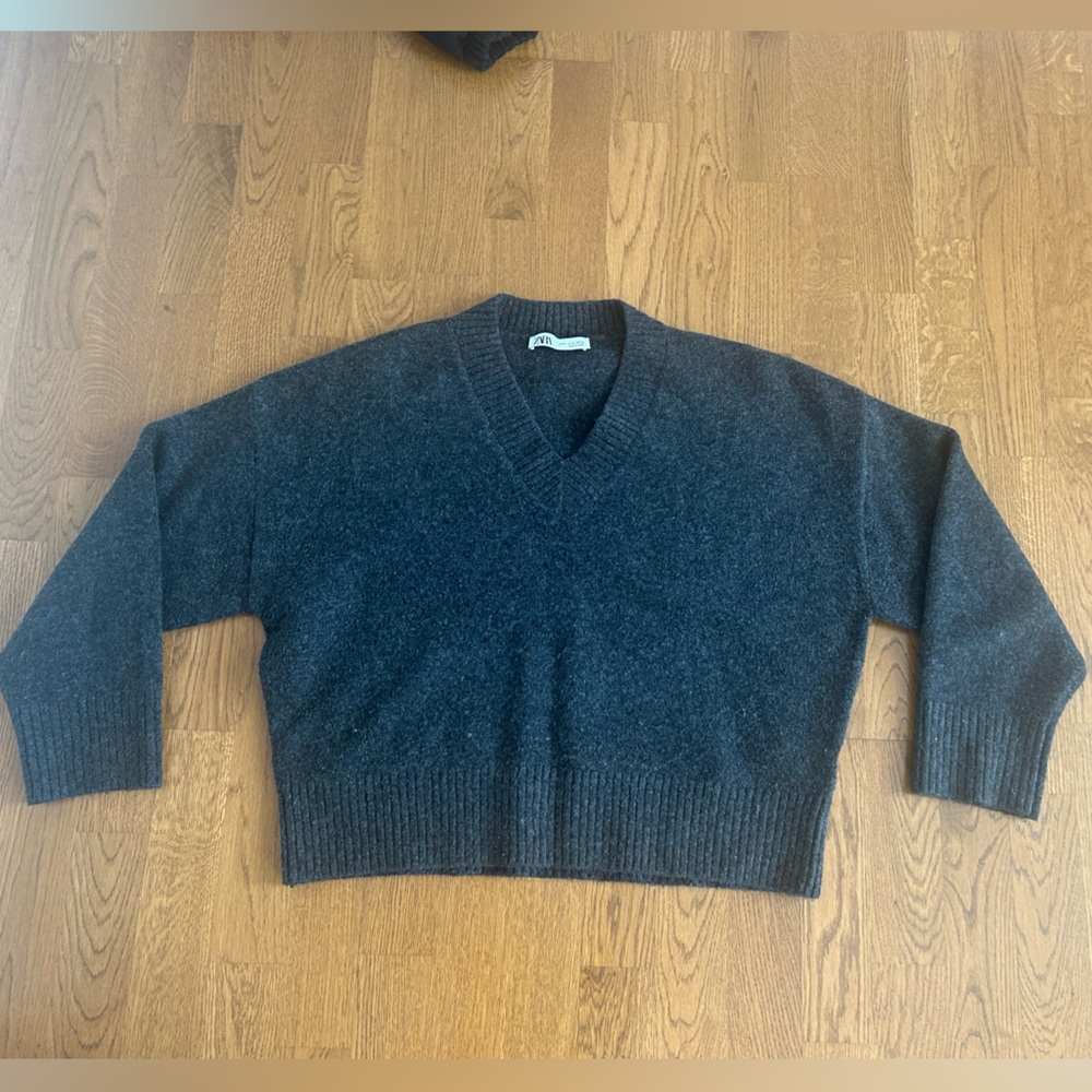 Classic V-Neck Women’s Sweater - Charcoal Gray